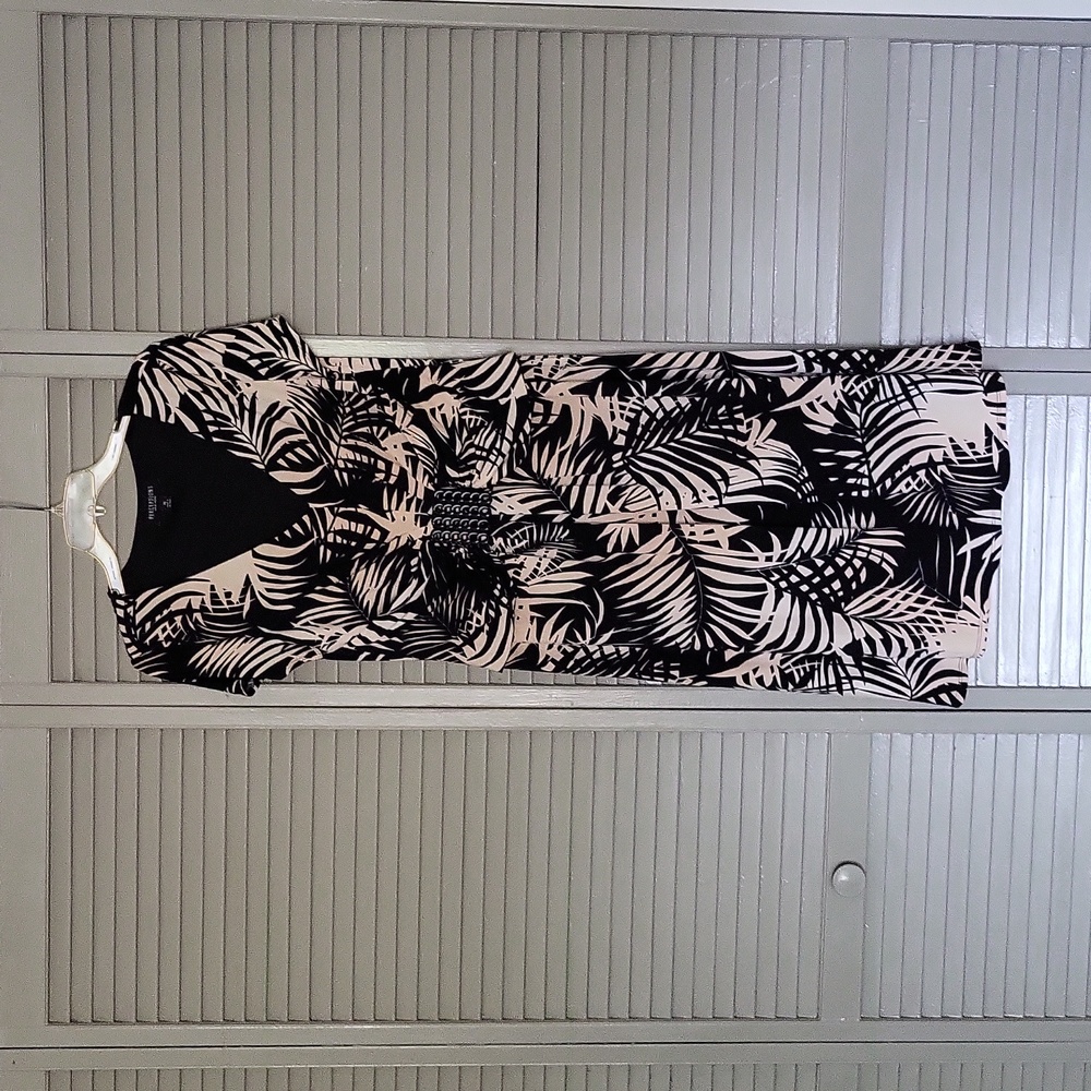 Perceptions New York black/cream short sleeve dress size 16